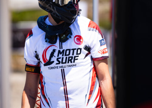 Adam Kolar tops his premiere Stock Class qualification. Down Kim fastest in Masters as Zahorsky steals the pole in Elite.